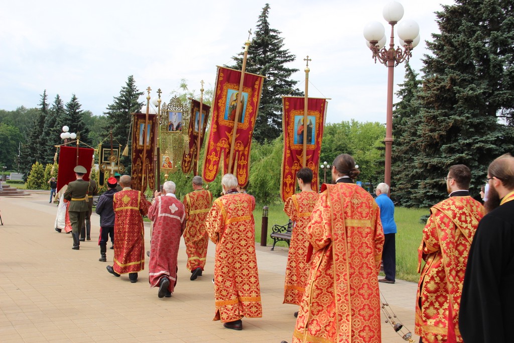 В Молодечно провели Крестный ход «Церковь и армия» (Молодечненский район)