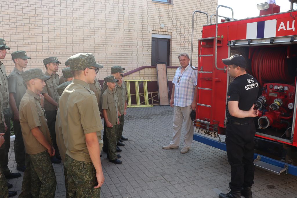 «Новобранцы» Минского областного кадетского училища сделали первые шаги в будущую профессию (Слуцкий район)