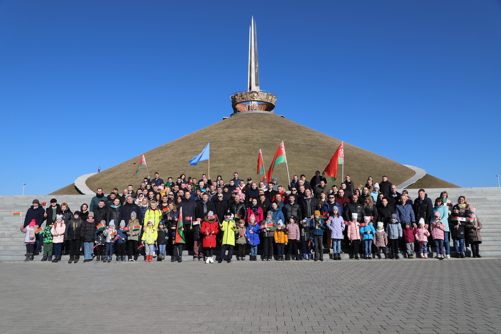 Спасатели Минской области провели автопробег, посвященный Году исторической памяти и Дню памяти жертв сожжённых деревень 